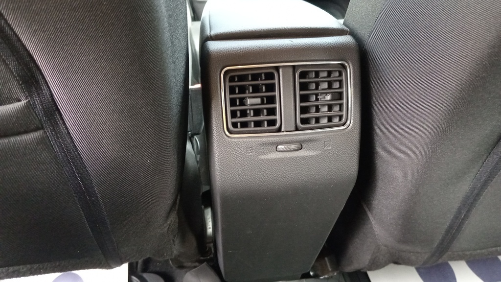 RR AC GRILL
