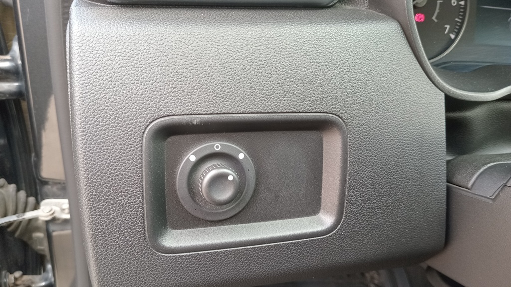 LIGHT SWITCHES