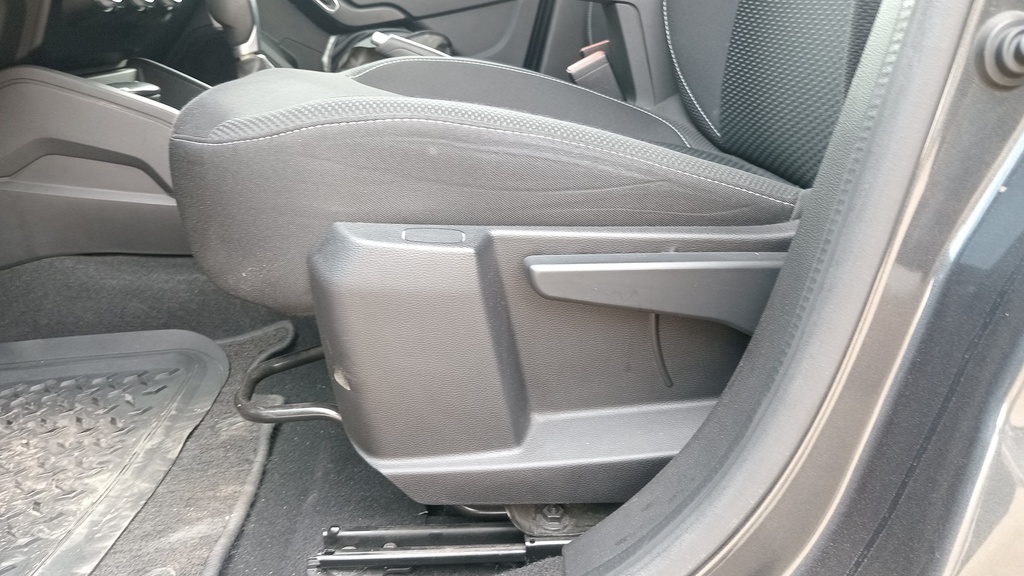 DRIVER SEAT SWITCHES