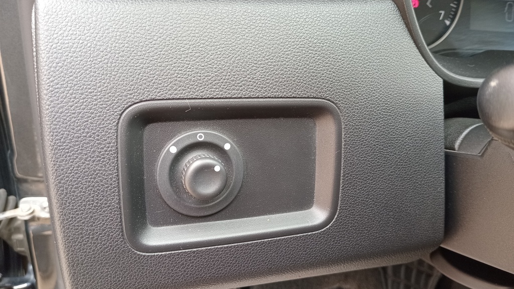 LIGHT SWITCHES