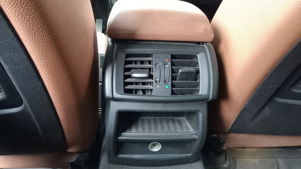 RR AC GRILL