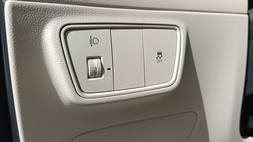 LIGHT SWITCHES