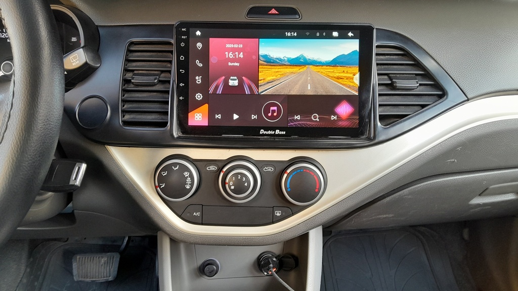 MULTIMEDIA SCREEN