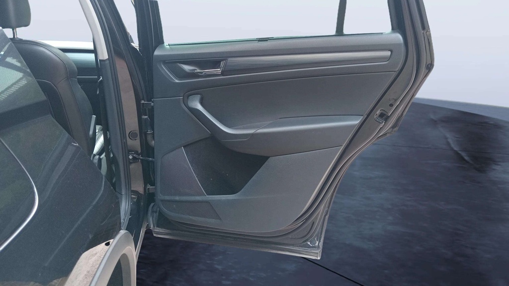 RR R DOOR
