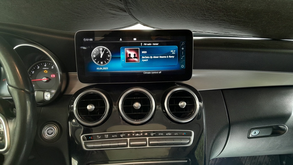 MULTIMEDIA SCREEN