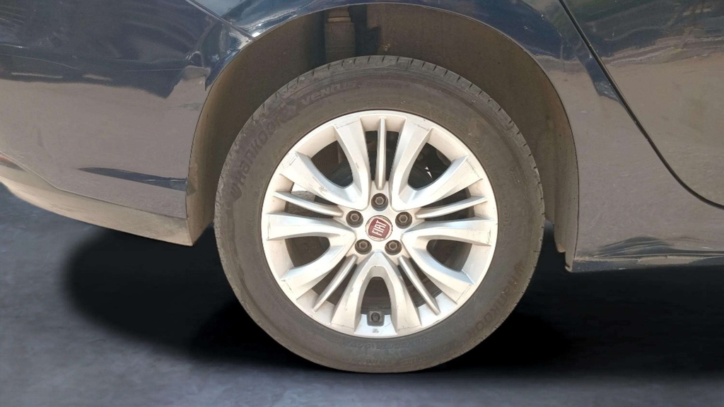 RR R TIRE