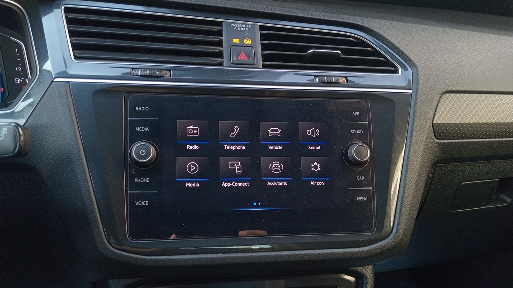 MULTIMEDIA SCREEN