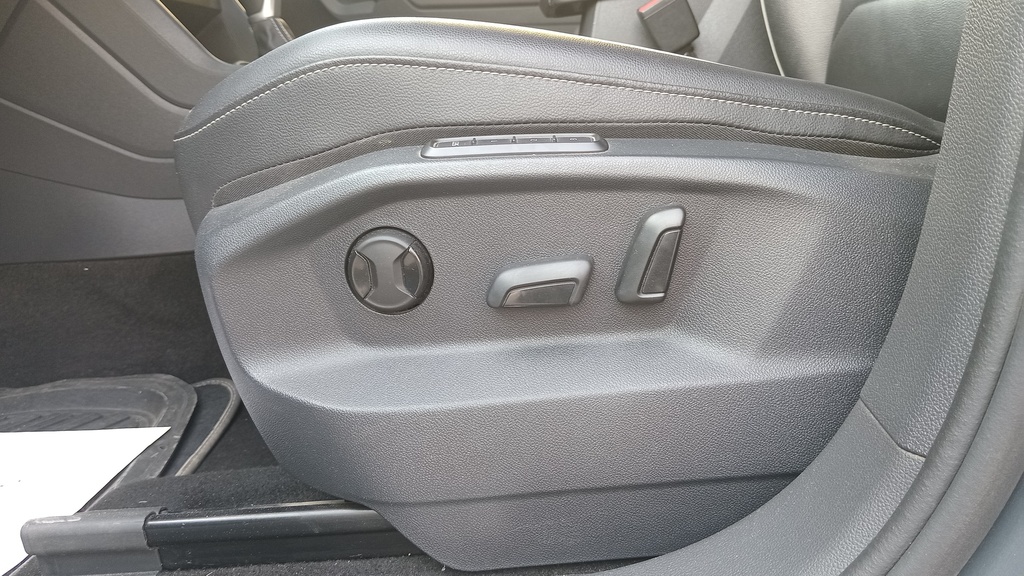 DRIVER SEAT SWITCHES