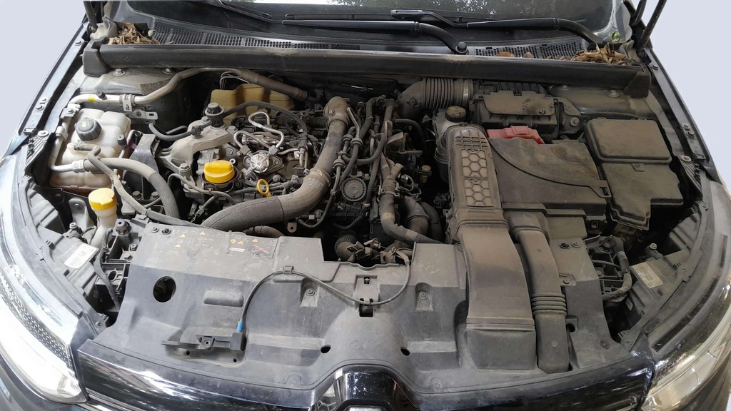 ENGINE COMPARTMENT