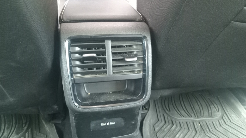 RR AC GRILL