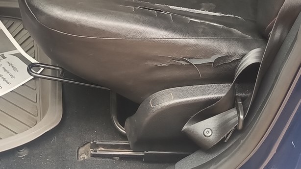 DRIVER SEAT SWITCHES