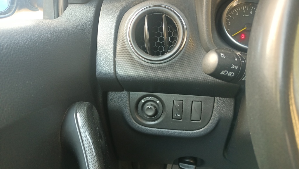 LIGHT SWITCHES