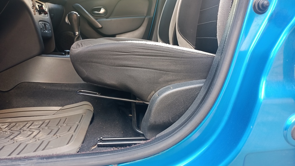 DRIVER SEAT SWITCHES