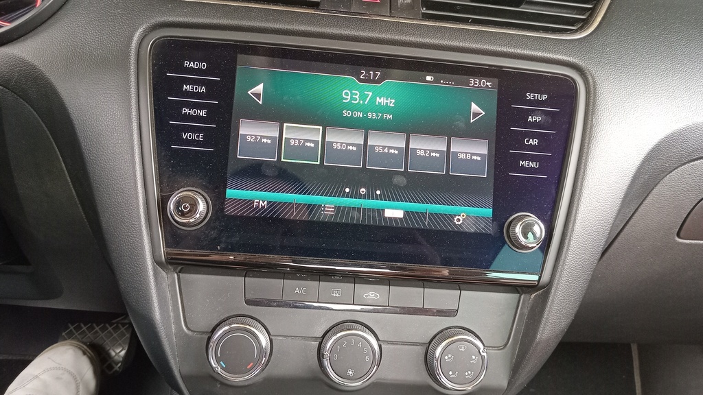 MULTIMEDIA SCREEN