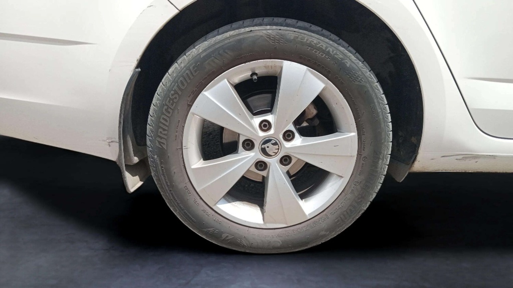 RR R TIRE