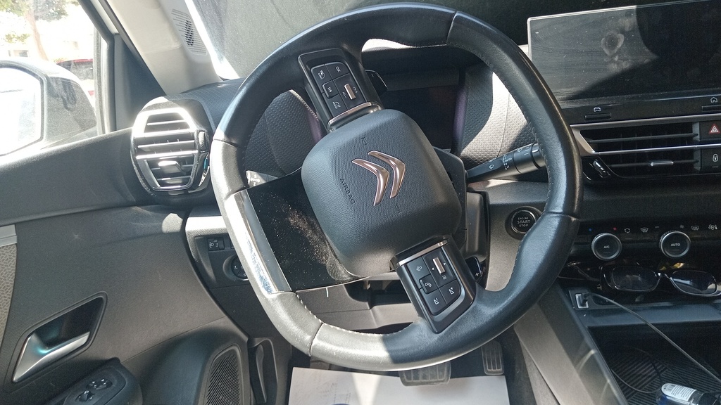 STEERING WHEEL