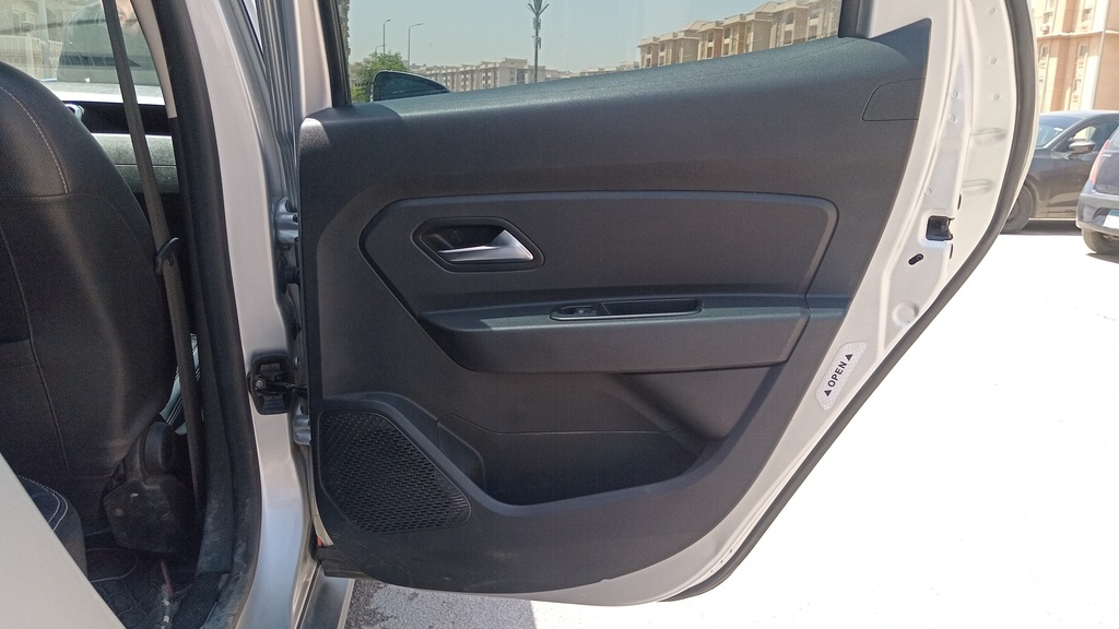 RR R DOOR