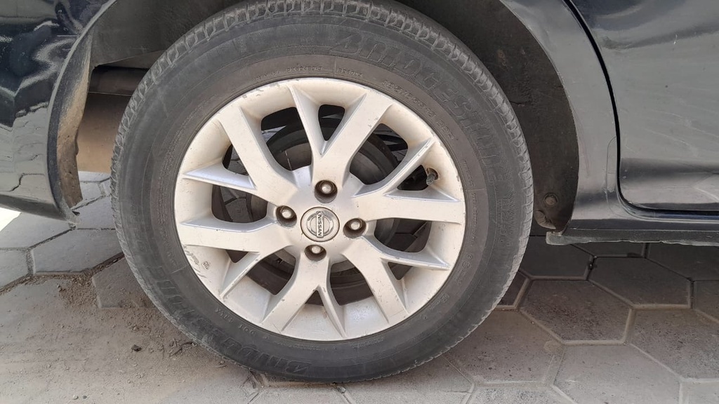 RR R TIRE