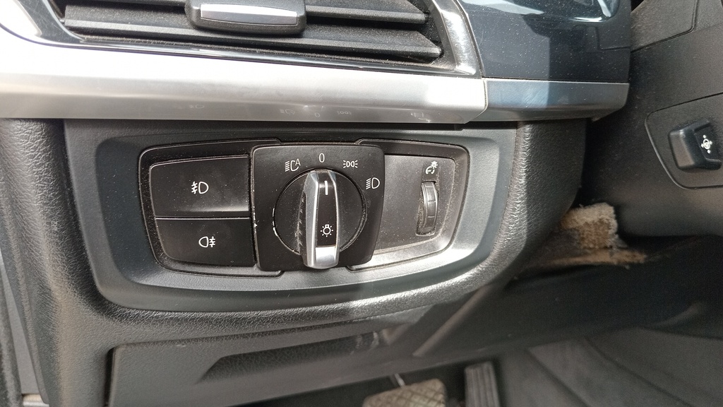 LIGHT SWITCHES