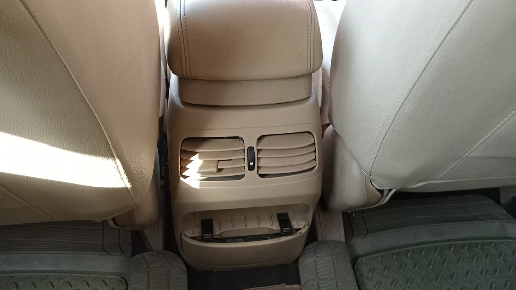 RR AC GRILL