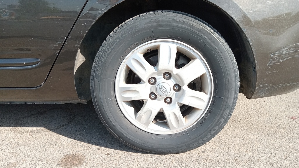 RR L TIRE