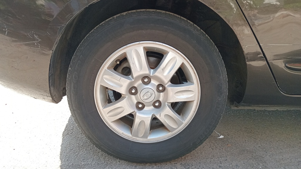 RR R TIRE