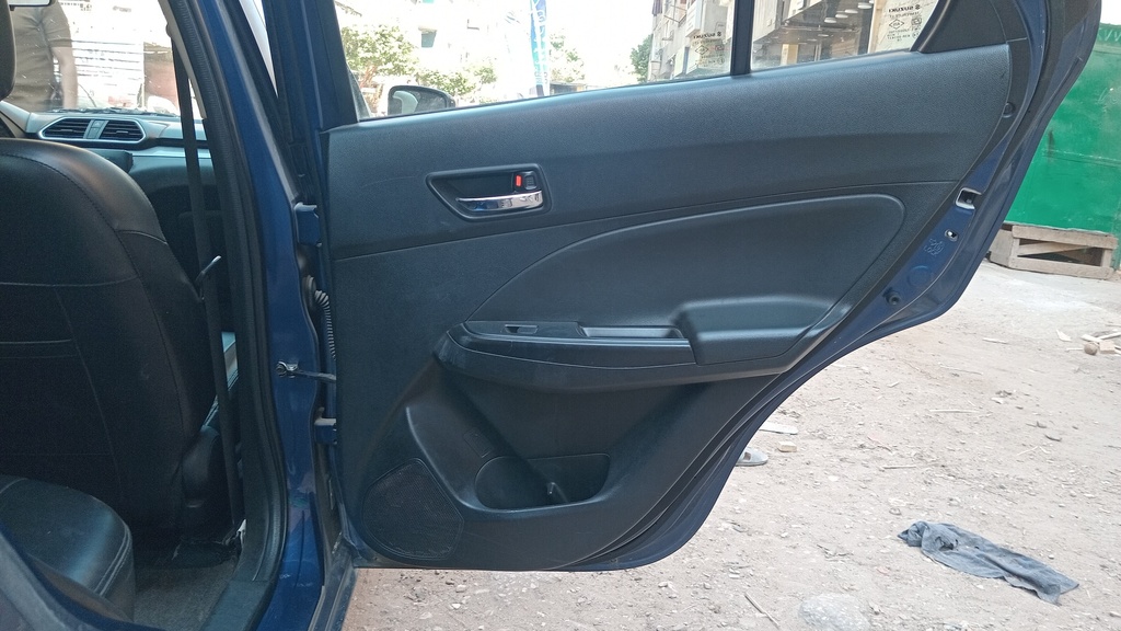 RR R DOOR