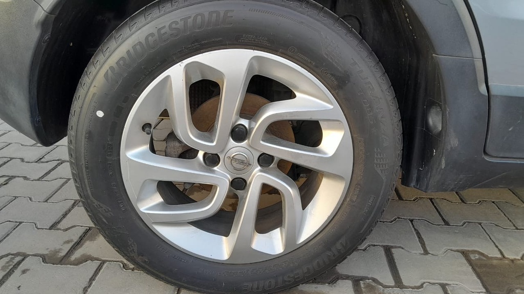 RR R TIRE