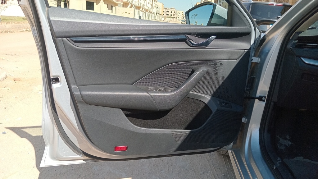 FR L DOOR