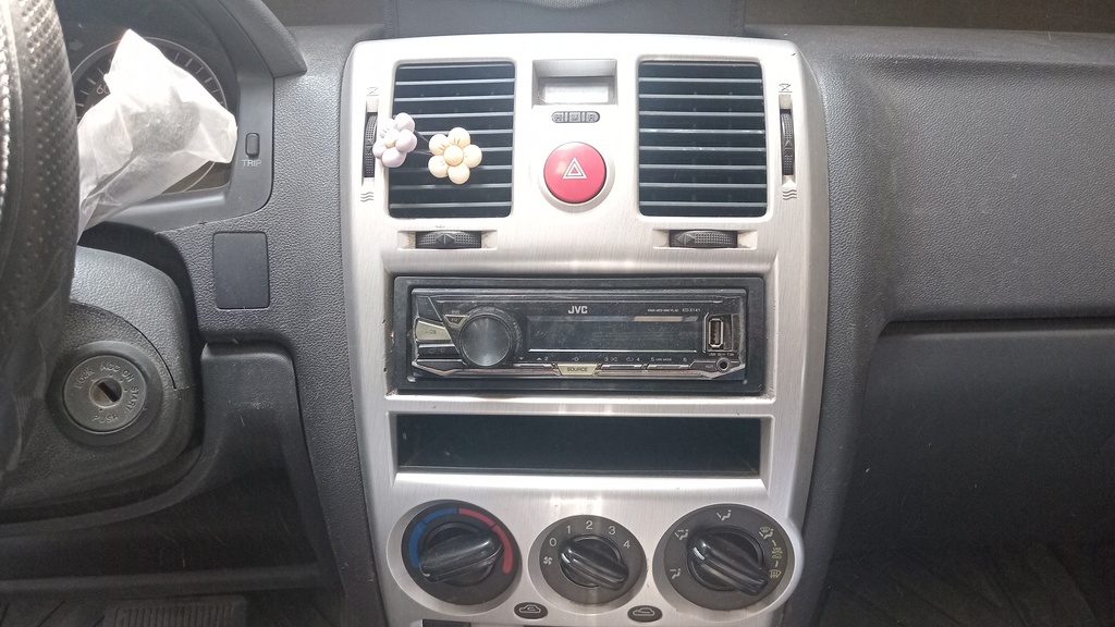 MULTIMEDIA SCREEN