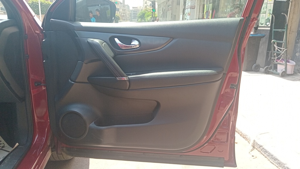 FR R DOOR