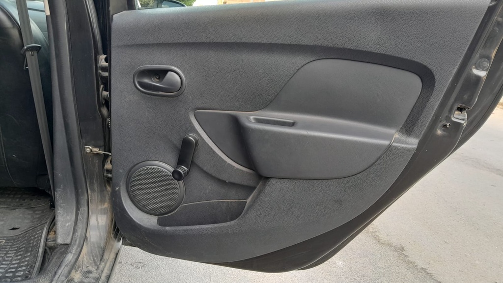 RR R DOOR