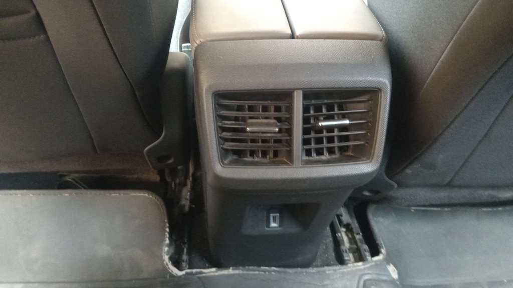 RR AC GRILL