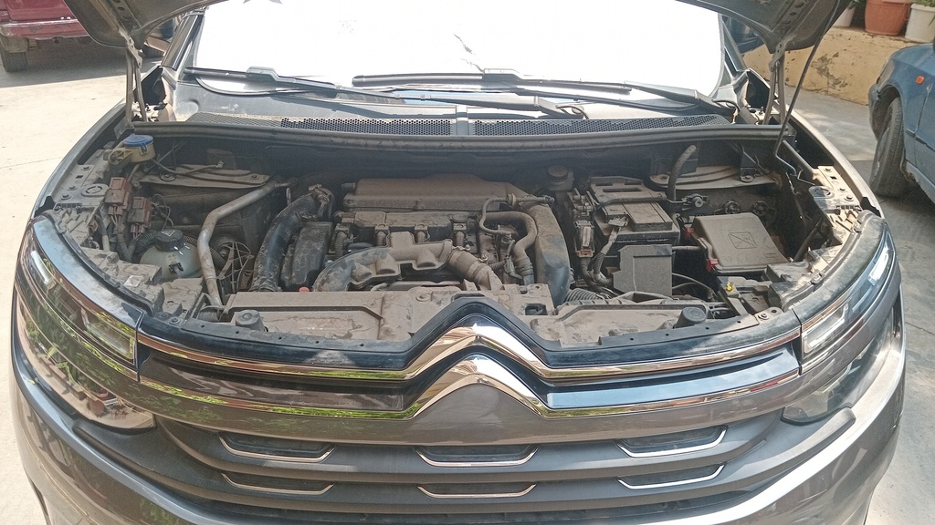 ENGINE COMPARTMENT
