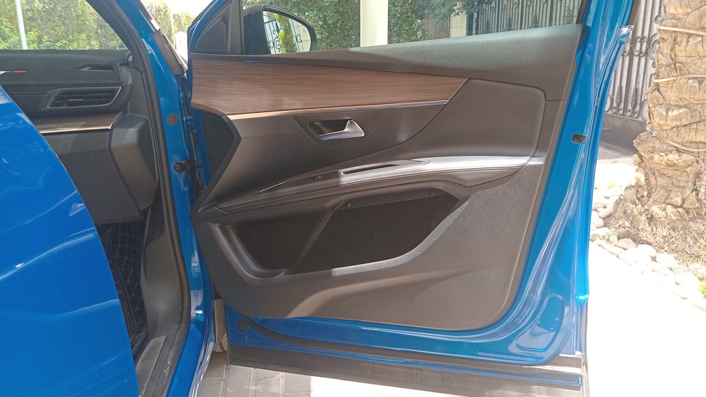 FR R DOOR