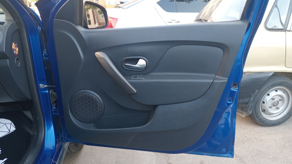 FR R DOOR