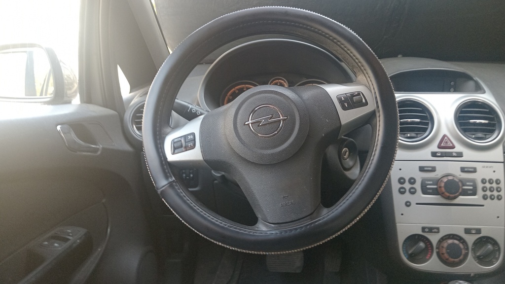 STEERING WHEEL