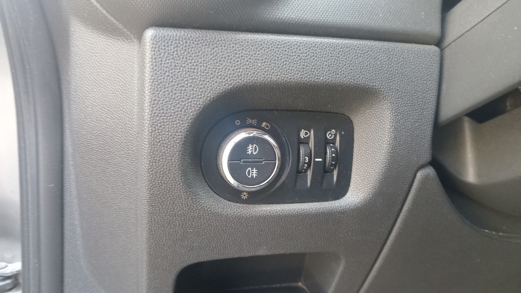 LIGHT SWITCHES