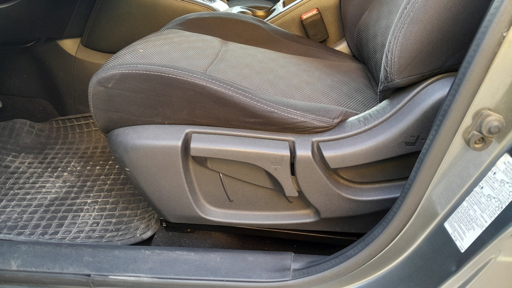 DRIVER SEAT SWITCHES