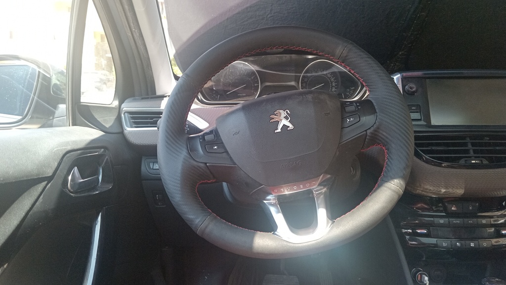STEERING WHEEL