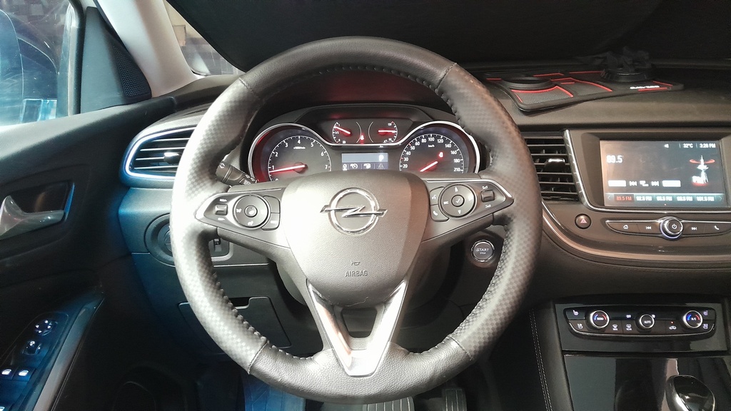 STEERING WHEEL