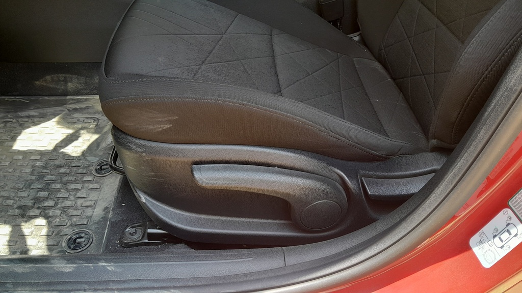 DRIVER SEAT SWITCHES