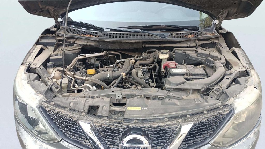 ENGINE COMPARTMENT