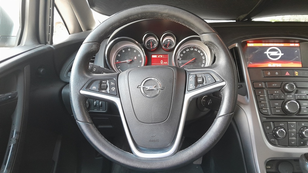 STEERING WHEEL
