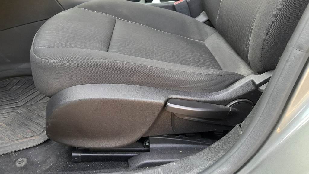 DRIVER SEAT SWITCHES