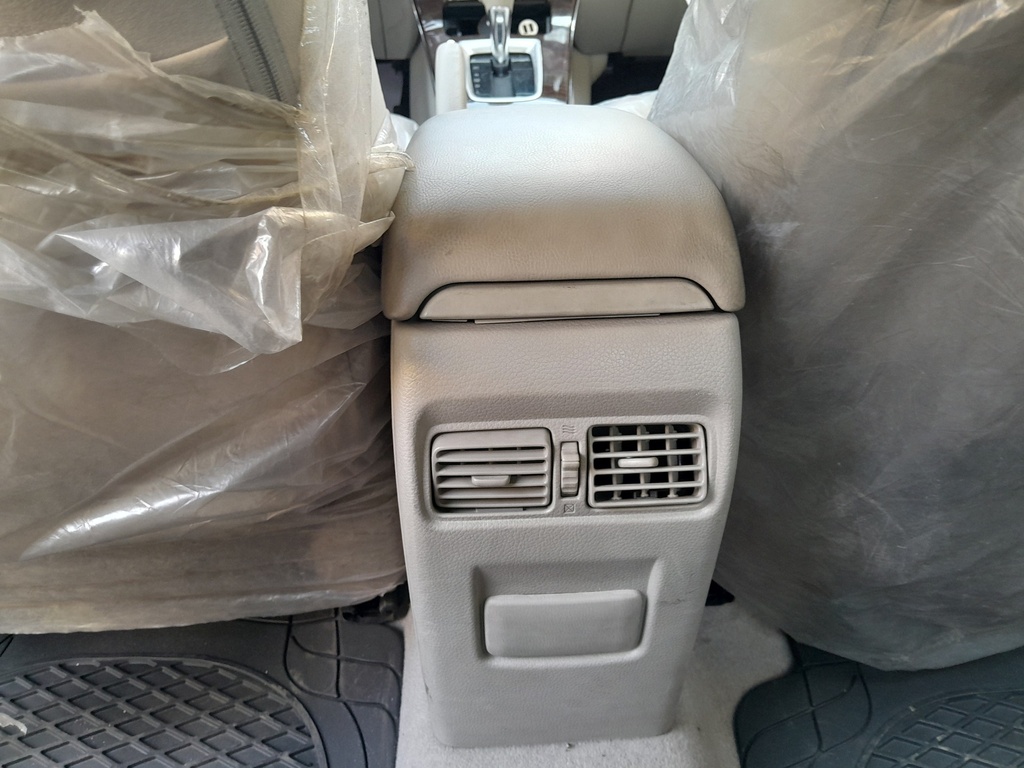 RR AC GRILL