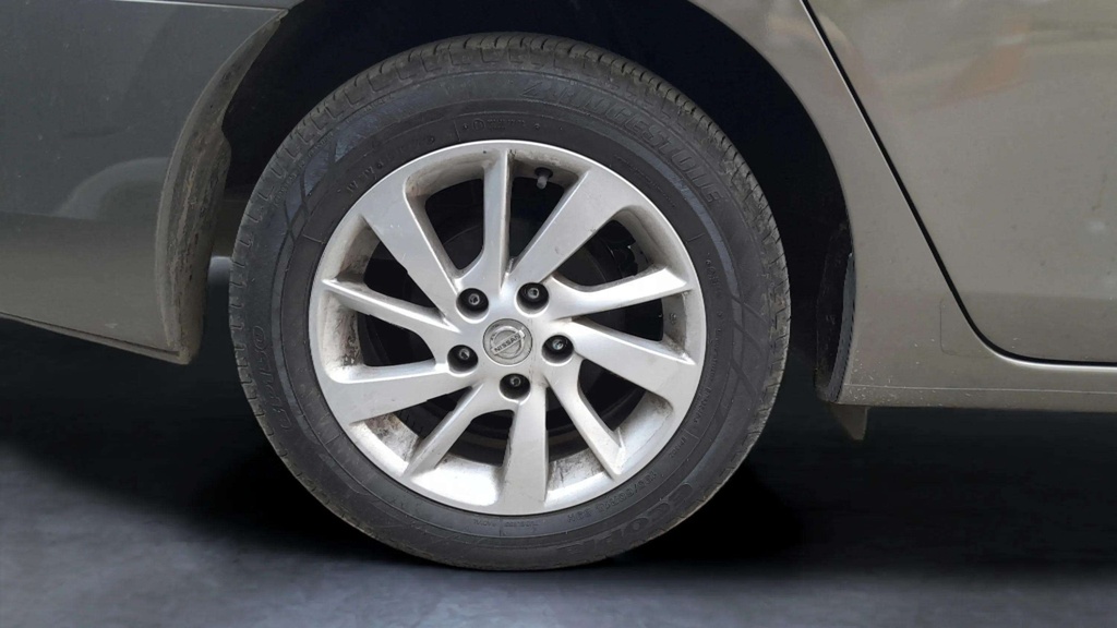 RR R TIRE