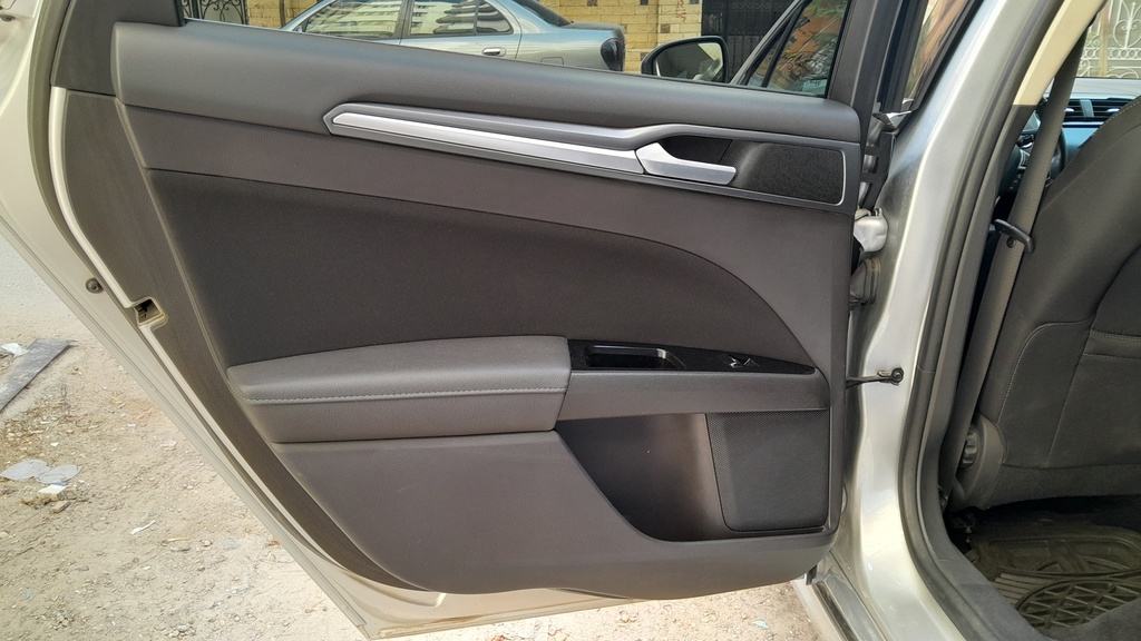 RR L DOOR