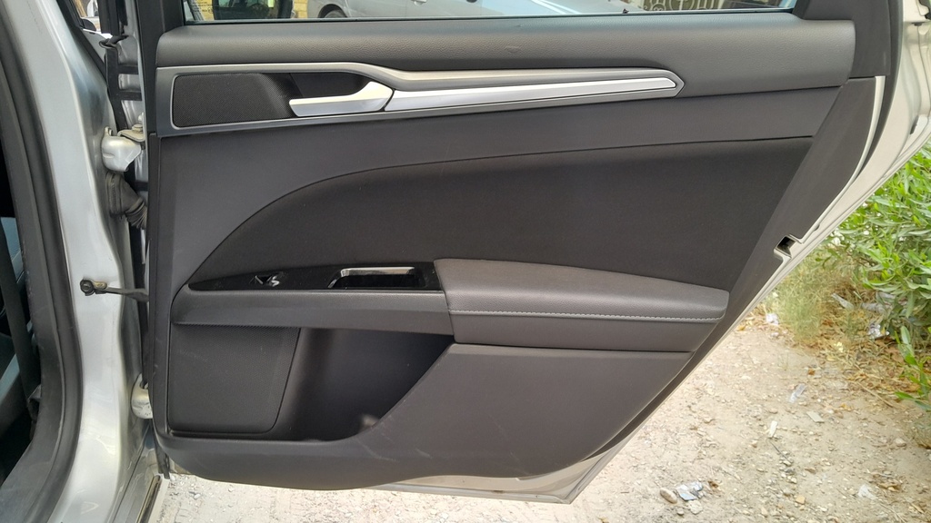 RR R DOOR