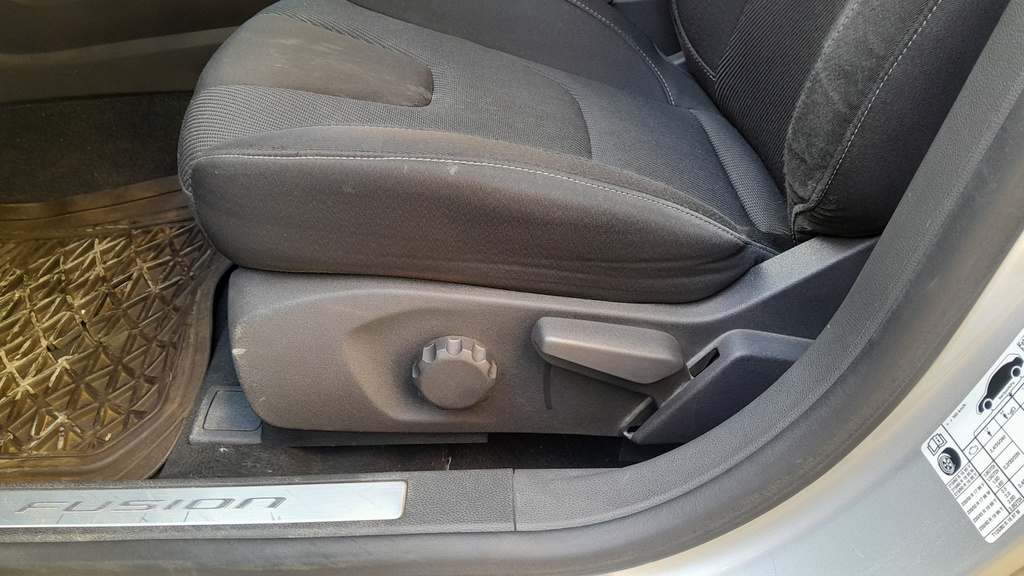 DRIVER SEAT SWITCHES